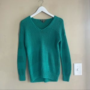Tommy Bahama sweater (s/p)